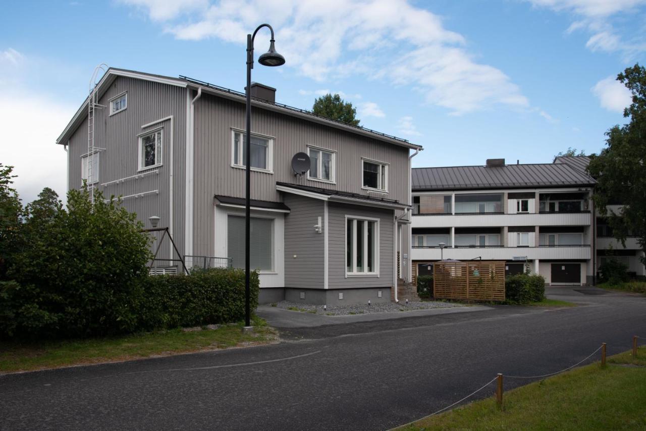 Iso Ja Viihtyisae Asunto Pietarsaaressa Apartment Jakobstad Bagian luar foto